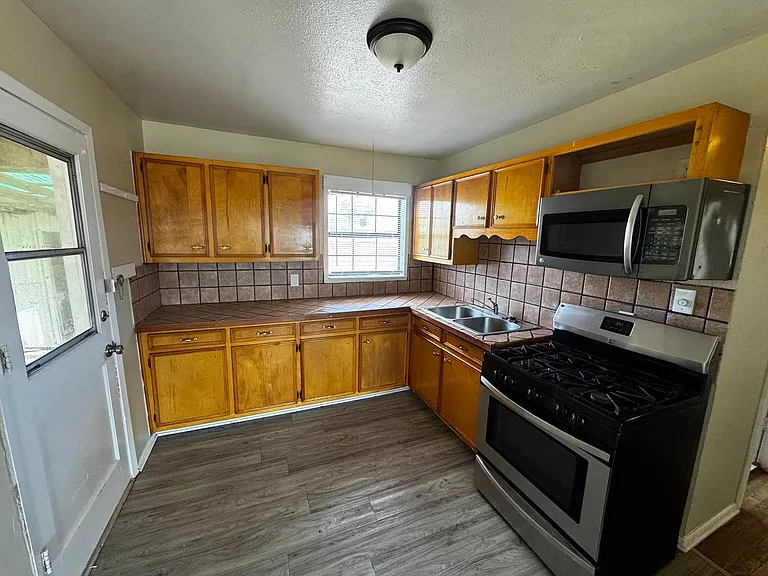 815 Fall Ave — Photo 5
