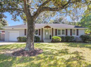 1215 Springhill Rd, Hanahan, SC 29410