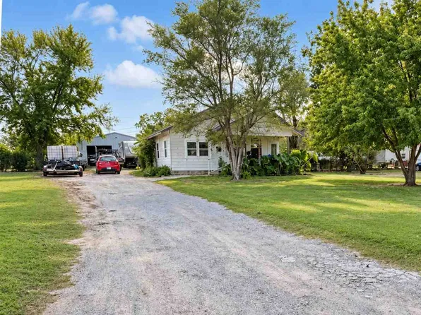 321 Vinnedge Ave, Blackwell, OK 74631