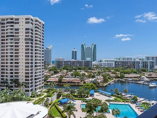 500 Three Islands Blvd #L15 Photo 1