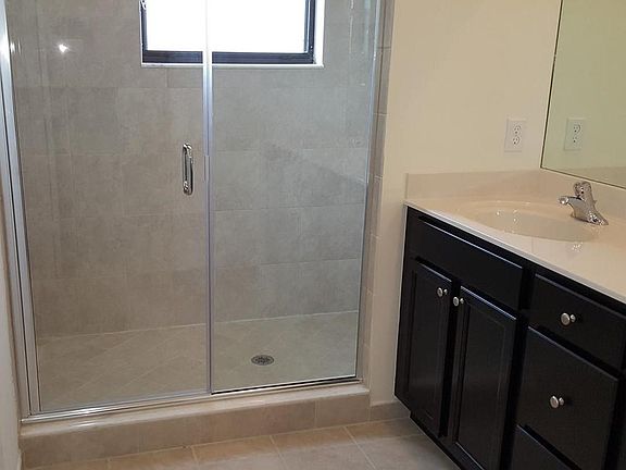 4th image of 4867 NW 97th Ct