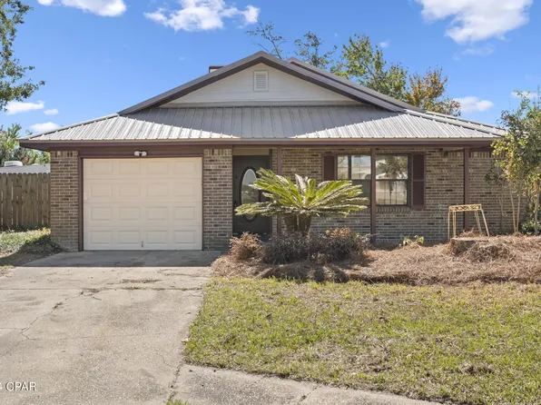 305 Geralo Ln, Lynn Haven, FL 32444