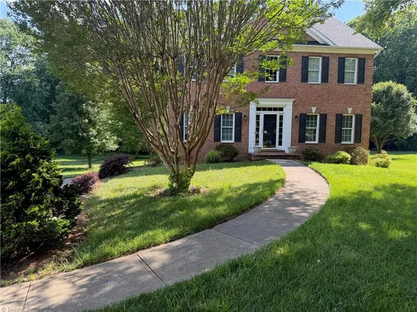 4760 Century Oaks Ln, Winston Salem, NC 27106