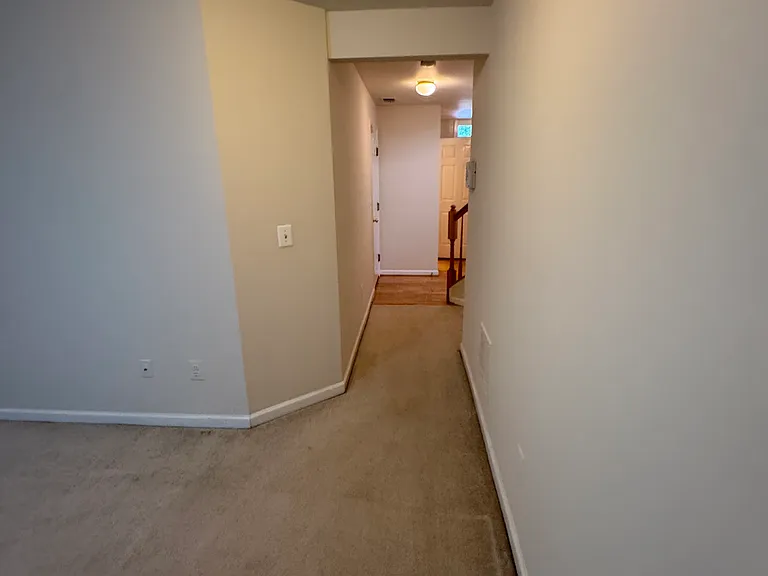 1244 Corbett Pl — Photo 32