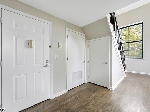5th image of 105 Marion St BLDG 105 #18