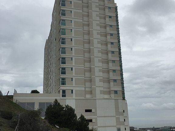 2nd image of 1 Mandalay Pl Unit 1609