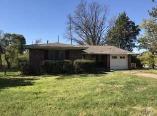 10847 Landseer Dr, Saint Louis, MO 63136