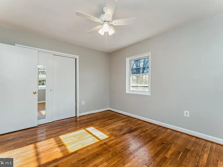 5424 Ferndale St — Photo 11