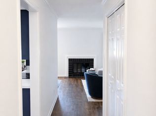 130 Hillsboro Pl, Nashville, TN 37215