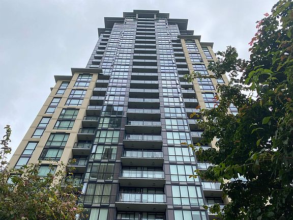 4th image of 10777 University Dr #1105