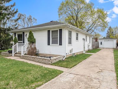 1270 Beechwood St NE, Grand Rapids, MI, 49505