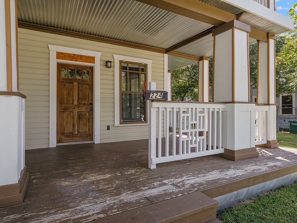 Exterior Front