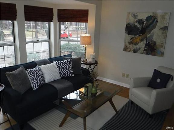3rd image of 4436 McPherson Ave #B