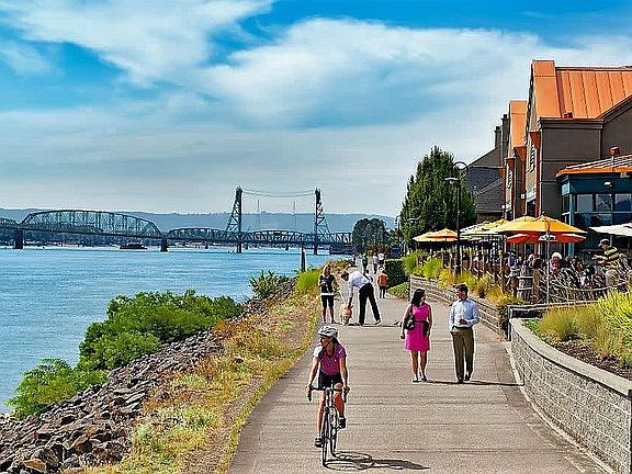 Steps to waterfront trail