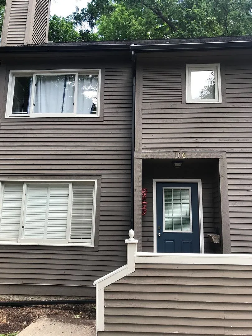 106 Tulip Tree Ct — Photo 1