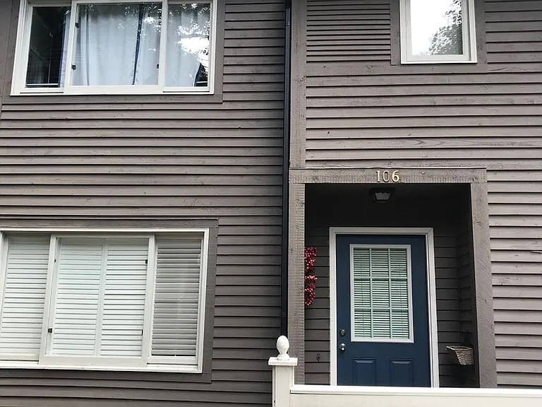 106 Tulip Tree Ct — Photo 1