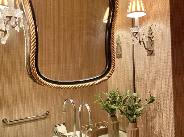 3 East 71st Street image 13 of 26