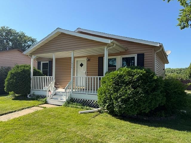 Listing photo 3