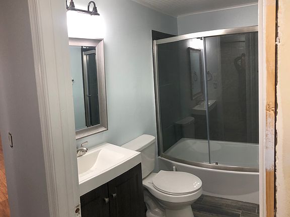 1st floor bathroom