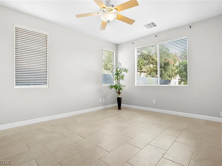 8824 Iron Hitch Ave — Photo 13