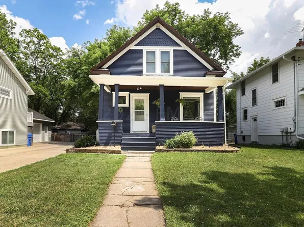 1035 12th St N, Fargo, ND 58102