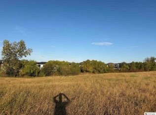 9115 Green Valley Ln, Lincoln, NE 68516