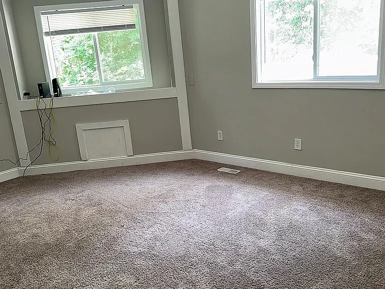 3335 Lake Bend Dr — Photo 18