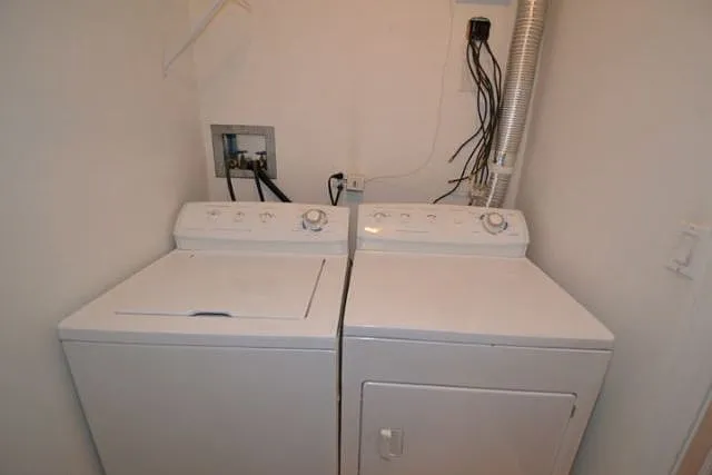 1354 W Augusta Blvd #211 — Photo 19