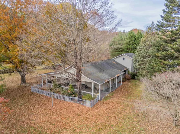 2563 Split Rail Rd, Shawsville, VA 24162