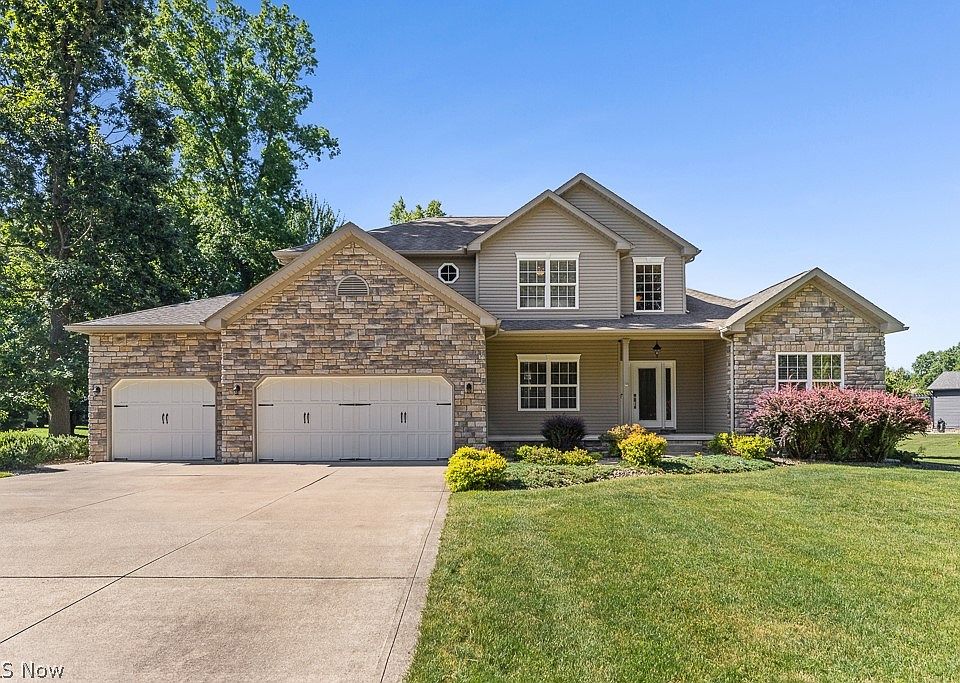 1st image of 2820 Ashwood Dr
