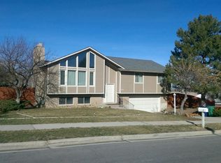 8614 S Pebble Hills Dr, Sandy, UT 84094