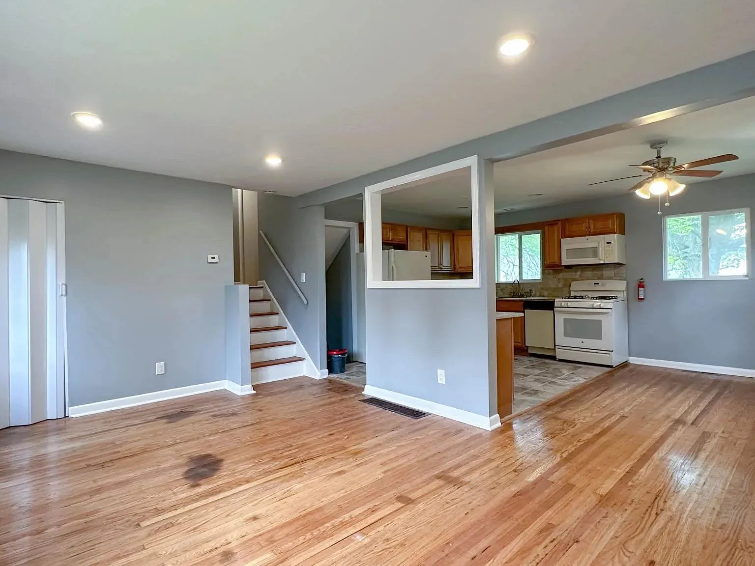 4 bed, 1546 sqft, $2,795 — Photo 2