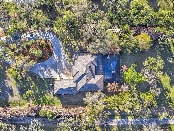 2nd image of 450 E Hall Rd