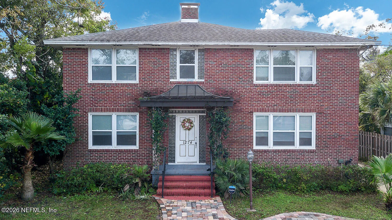 3 bed, 1.5 bath, 1745 sqft, $1,850 — Photo 1