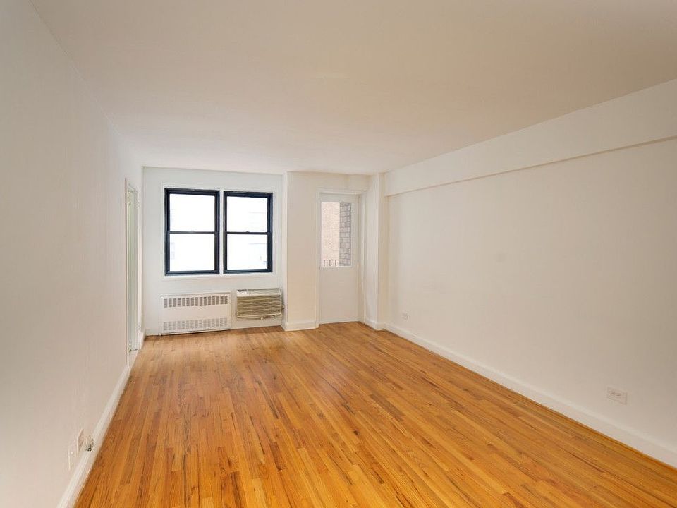1st image of 77 W 15th St #103