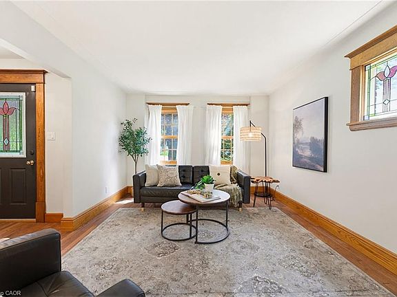 4th image of 36 Jane St