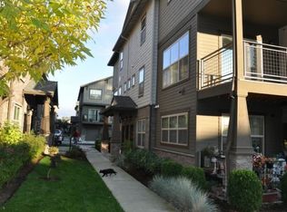 627 NE Newstead Ln, Hillsboro, OR 97006
