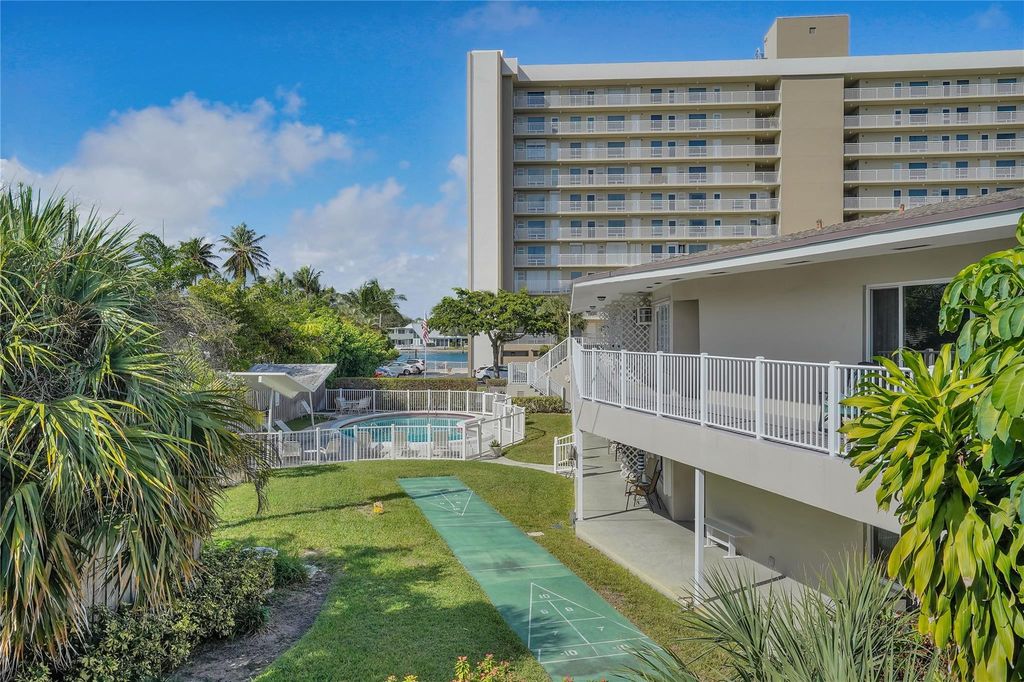 2501 N Ocean Blvd APT 16, photo 2