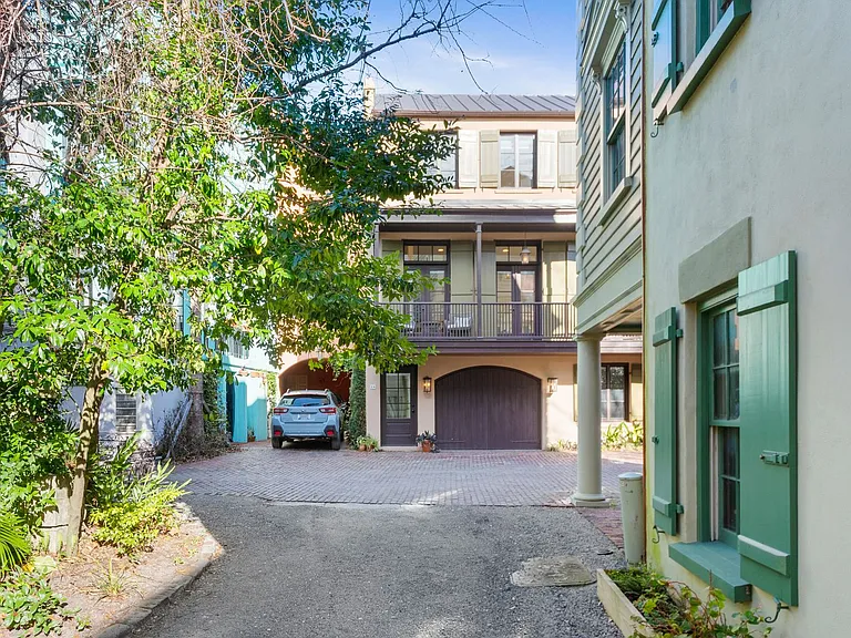 16 Catfiddle St — Photo 42