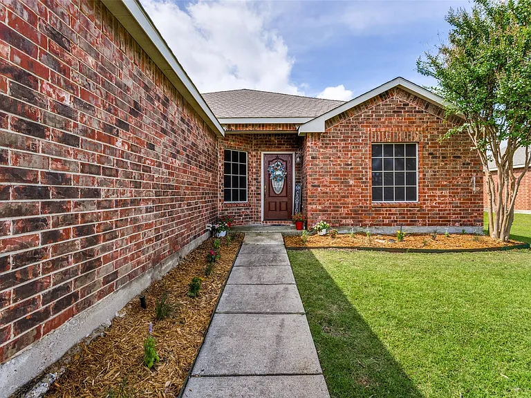 1213 Columbus Ln — Photo 25