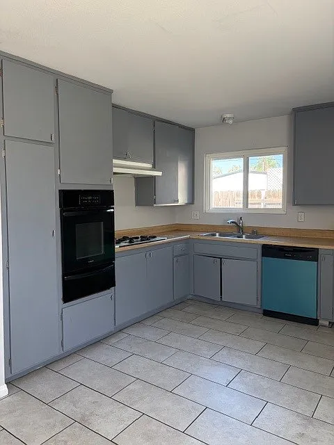 4 bed, 1388 sqft, $3,295 — Photo 4