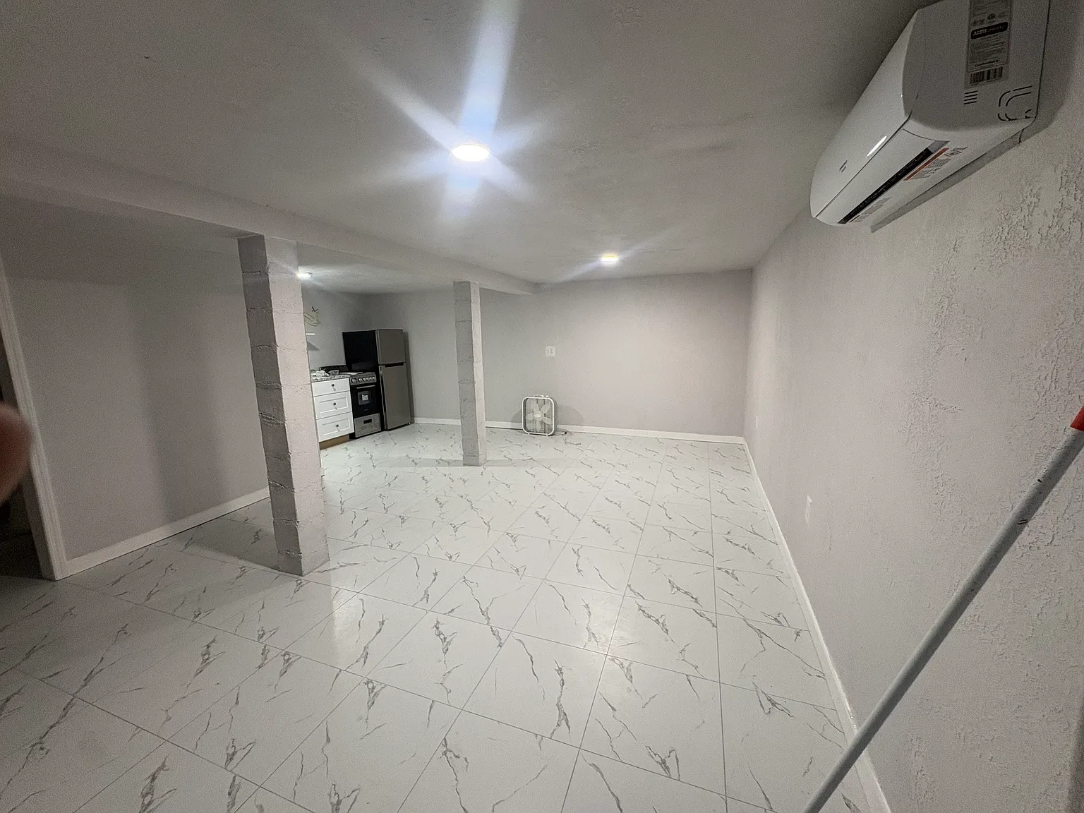 Studio, $1,000 — Photo 4