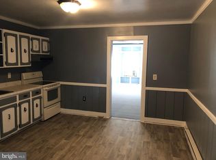 270 N Washington St APT A, Berkeley Springs, WV 25411