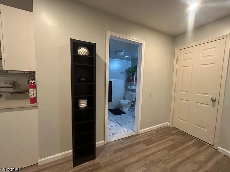 15 Seymour Ave #1B — Photo 5