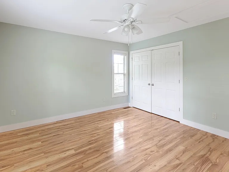 6 Thurland Ave — Photo 17