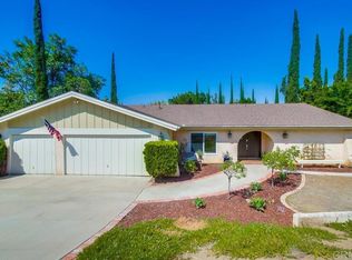552 Vista Del Escuela, El Cajon, CA 92019