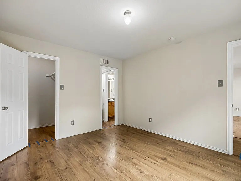 4619 Country Creek Dr #1036 — Photo 15