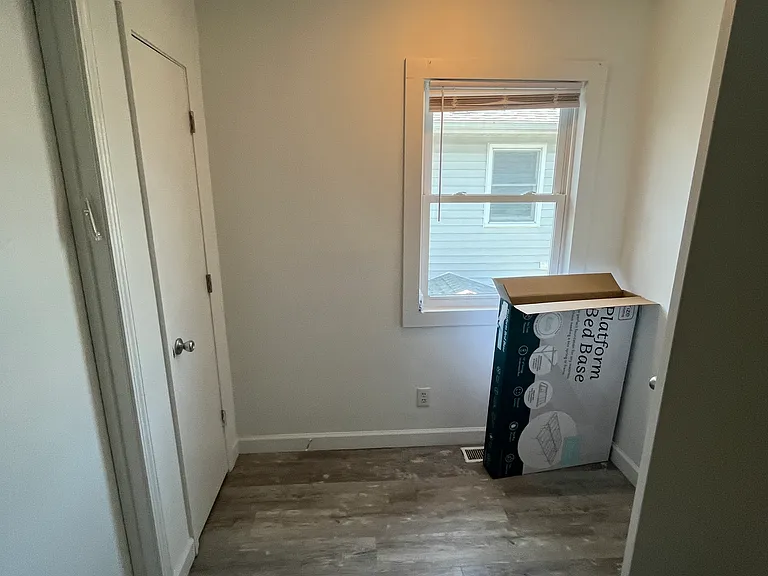 506 29th Ave N #3 — Photo 11