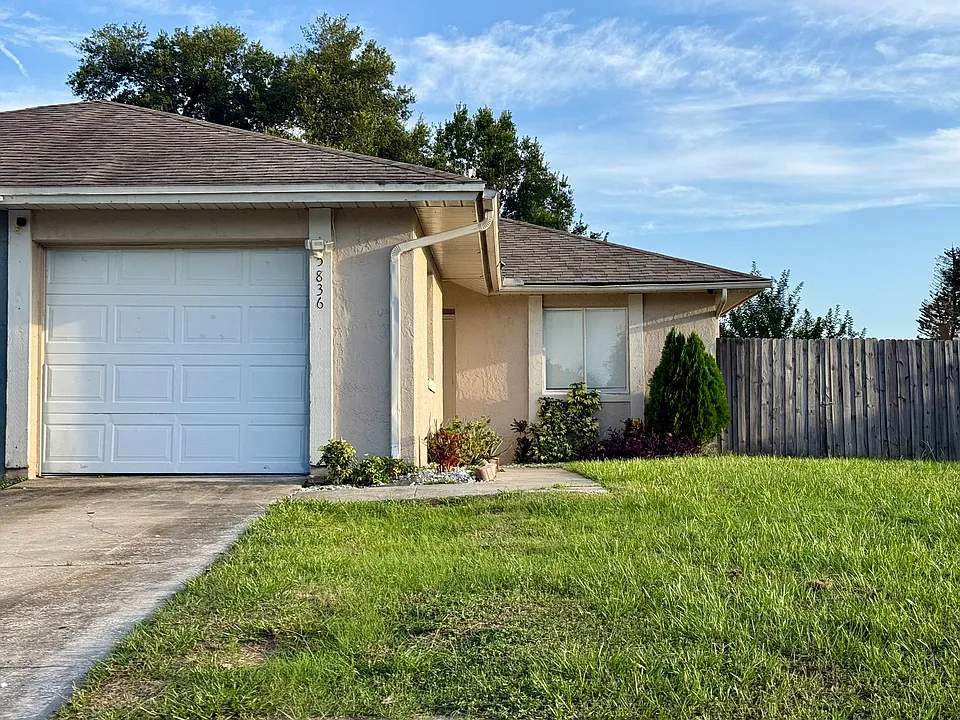 5836 Willow Leaf Ct
