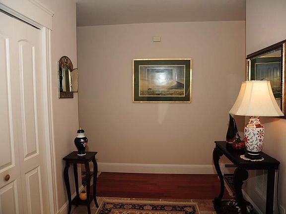 5th image of 435 Adams St Unit 1B